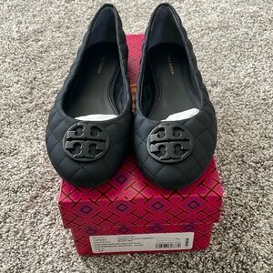 Tory Burch quilted ballet flat 8.5 never worn
